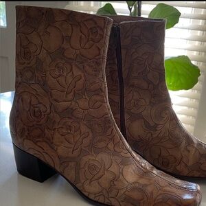 August Max Floral Embossed Tan Ankle Boots